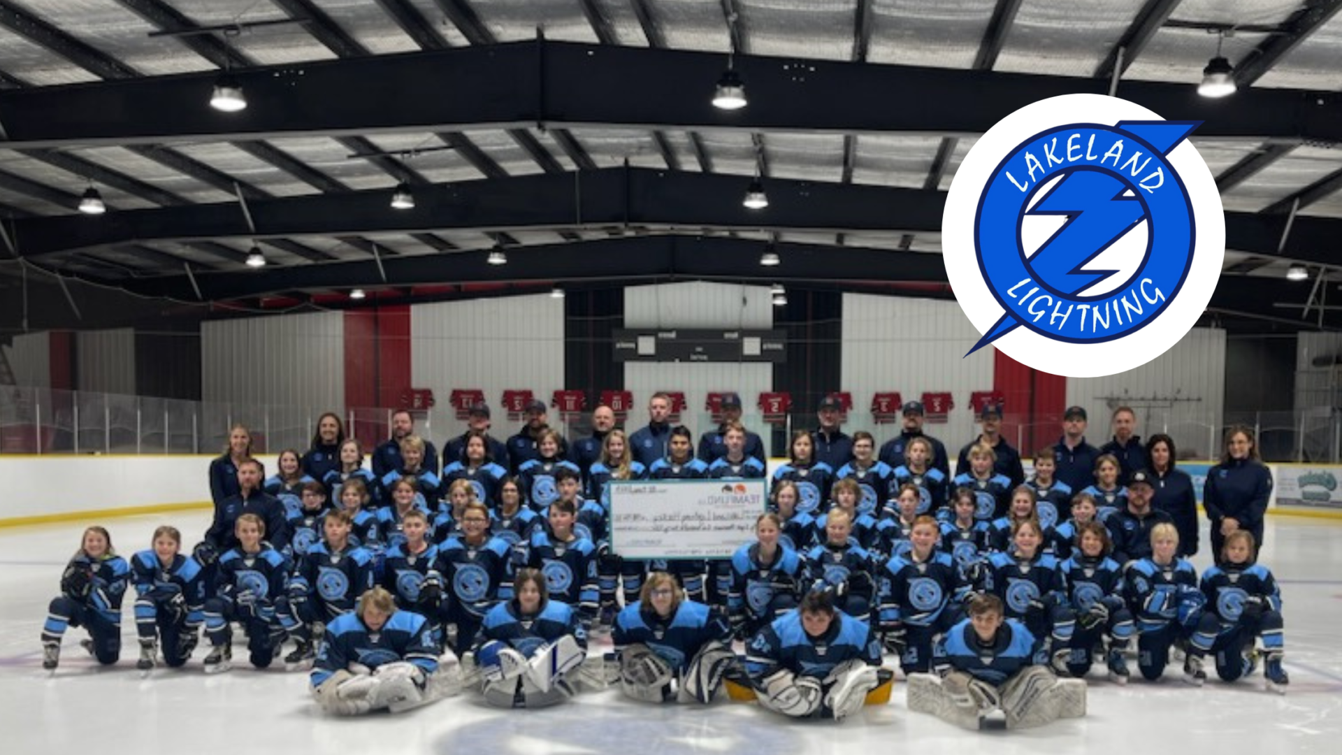 Lakeland Lightning Hockey Raises Over $11K in Fall Bacon Fundraiser