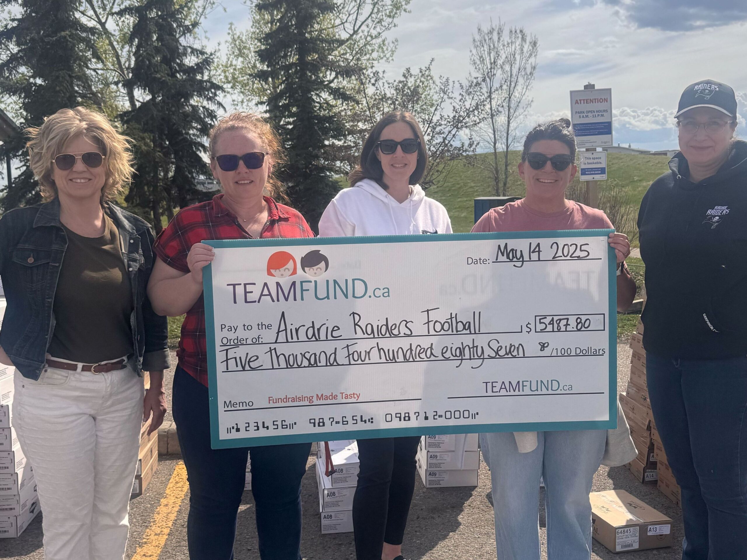 AirdrieRaidersFootball-May2025 University of Calgary Swim Club raised $6225 in their Spring 2022 meat fundraising campaign with TeamFund.